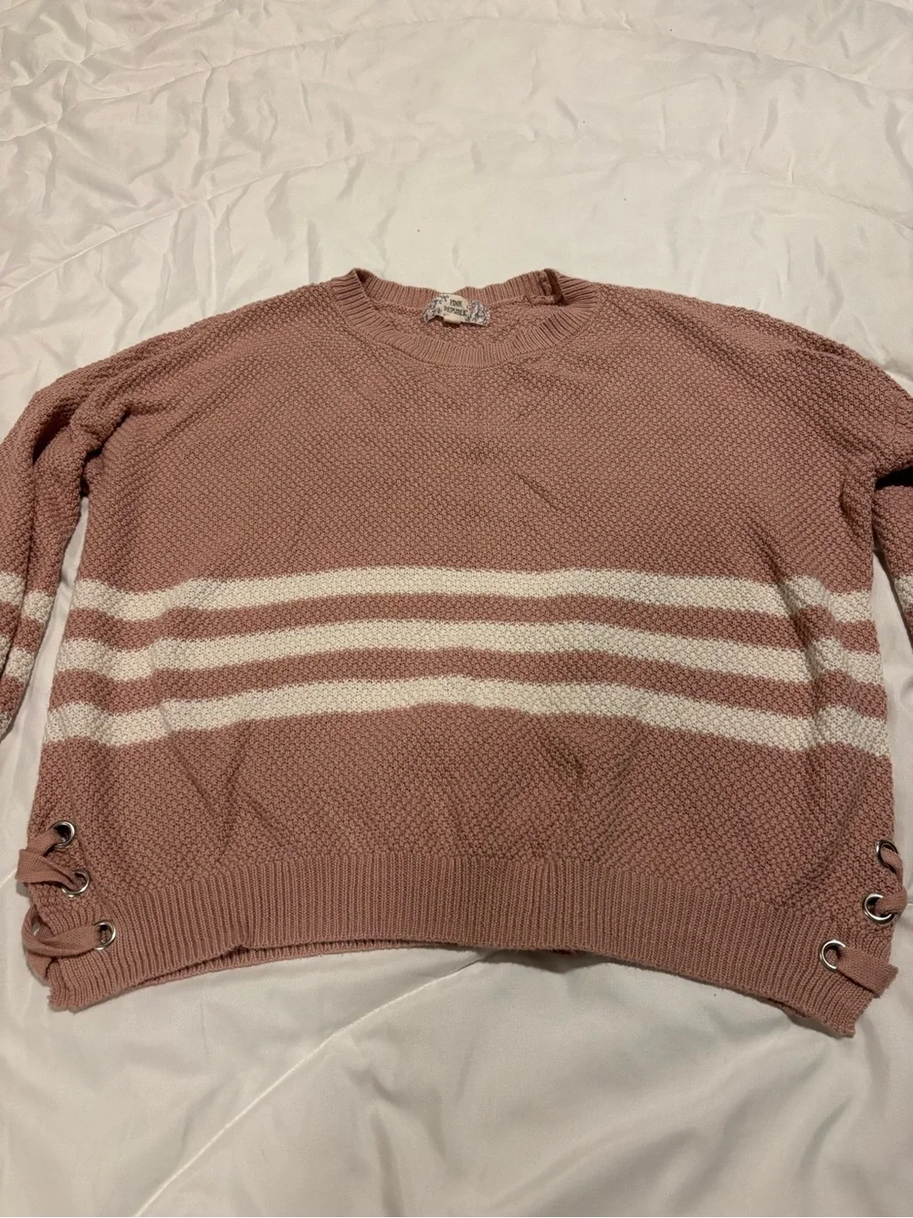 Pink Republic Dusty Rose Crewneck Sweater with White Stripes and silver rings XL